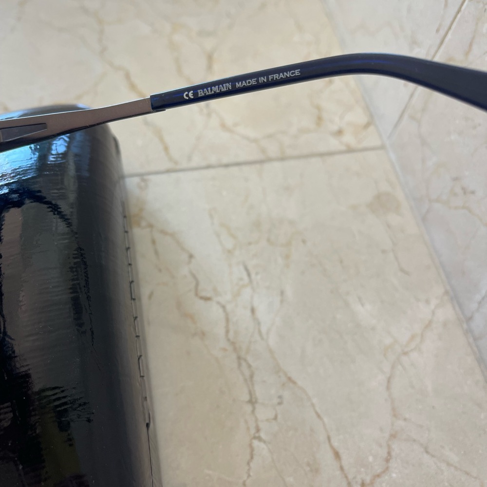 BALMAIN Paris Stylish Sunglasses - Picture 6 of 12
